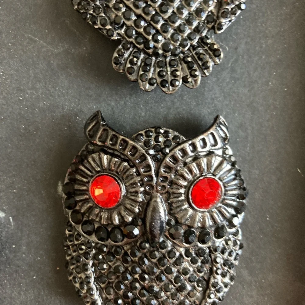 Tahari Napkin Rings Owl black with red stone eyes new